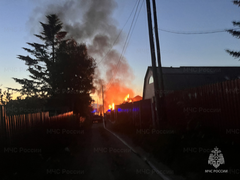 Пожарные ликвидировали возгорание в Южно-Сахалинске